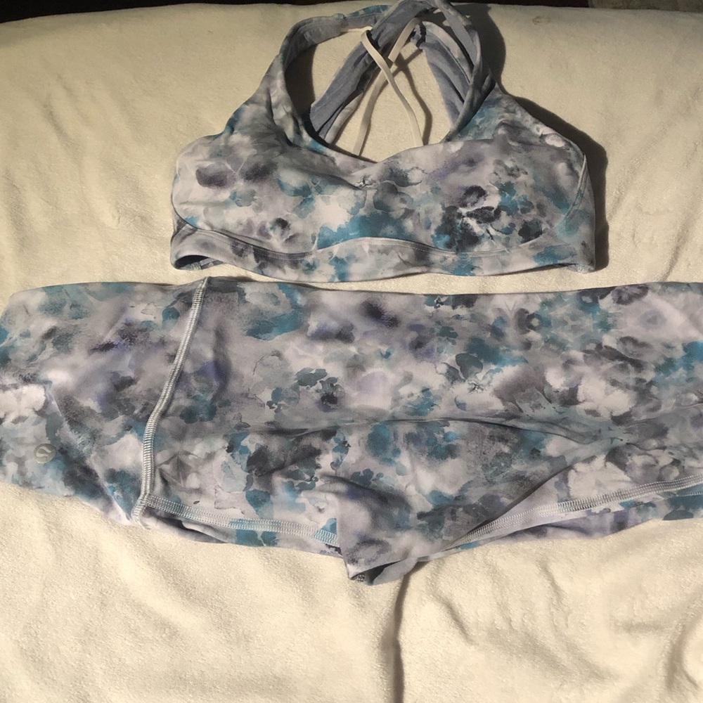 EUC Lululemon Matching Set Kaleidofloral Multi Size 4 Blue Sports Bra & Leggings